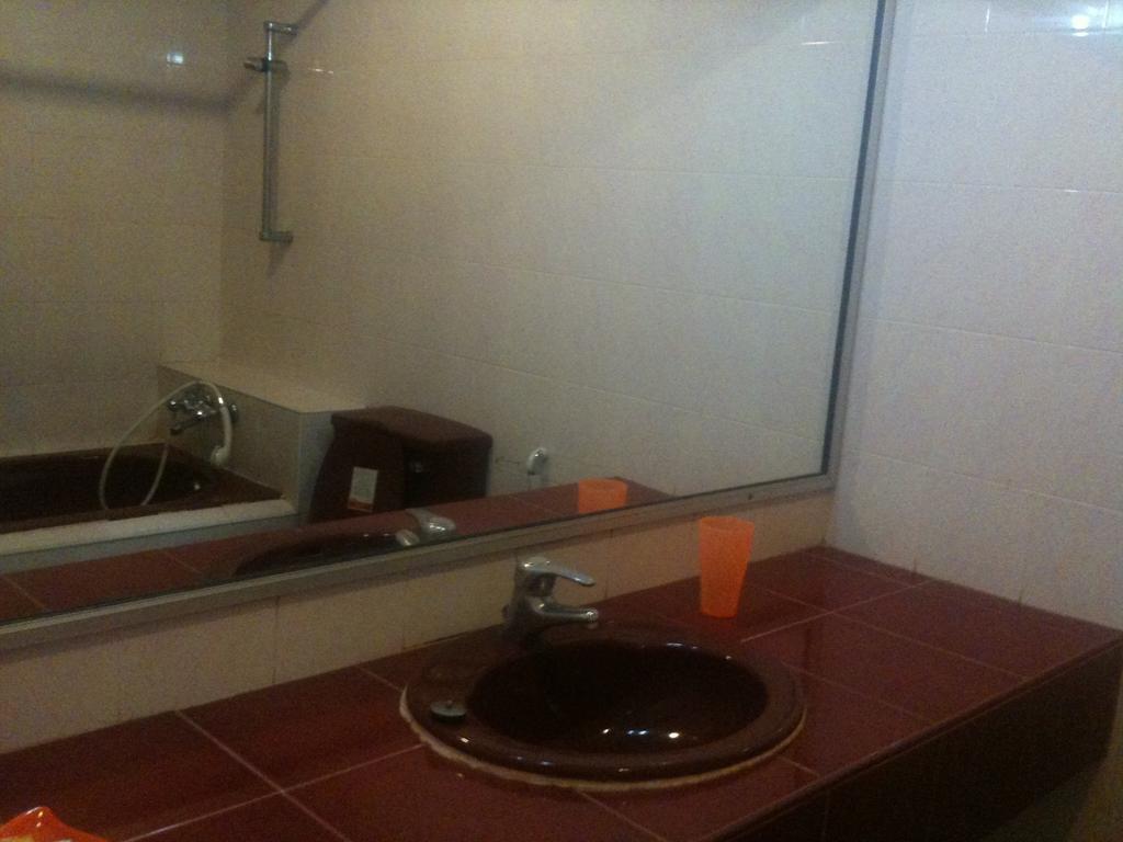 Chhne Chulsa Otel Sihanoukville Oda fotoğraf